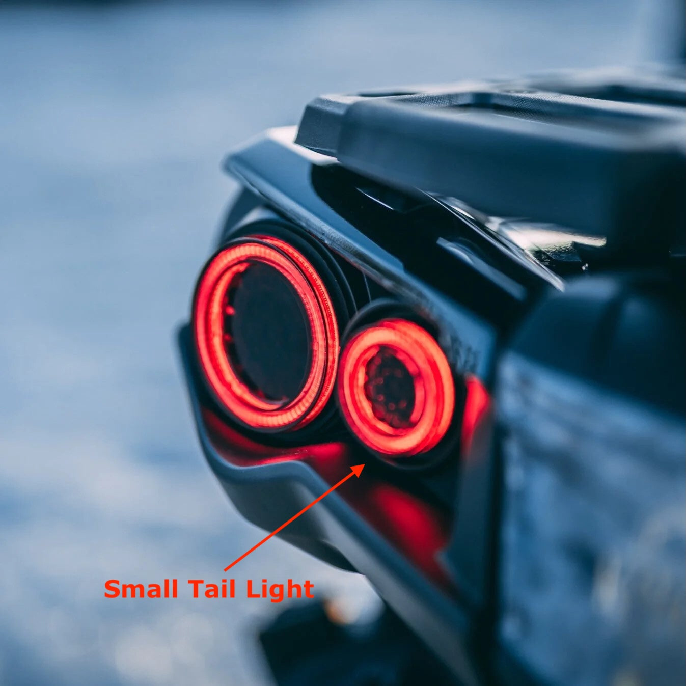 Pentru a schimba o singură lampă spate pentru <tc>Outlander</tc> <tc>Renegade</tc> G2