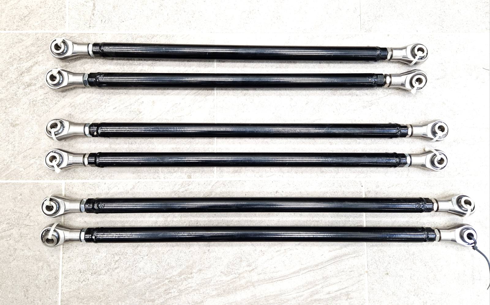 Pręty rurowe o dużym promieniu wygięcia i dużej wytrzymałości <tc>Maverick</tc> R