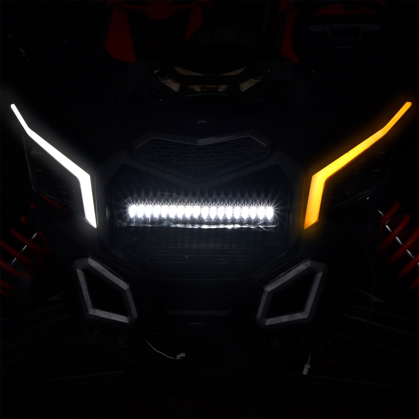 <tc>Priekiniai posūkio žibintai, skirti Can-Am Maverick X3</tc>