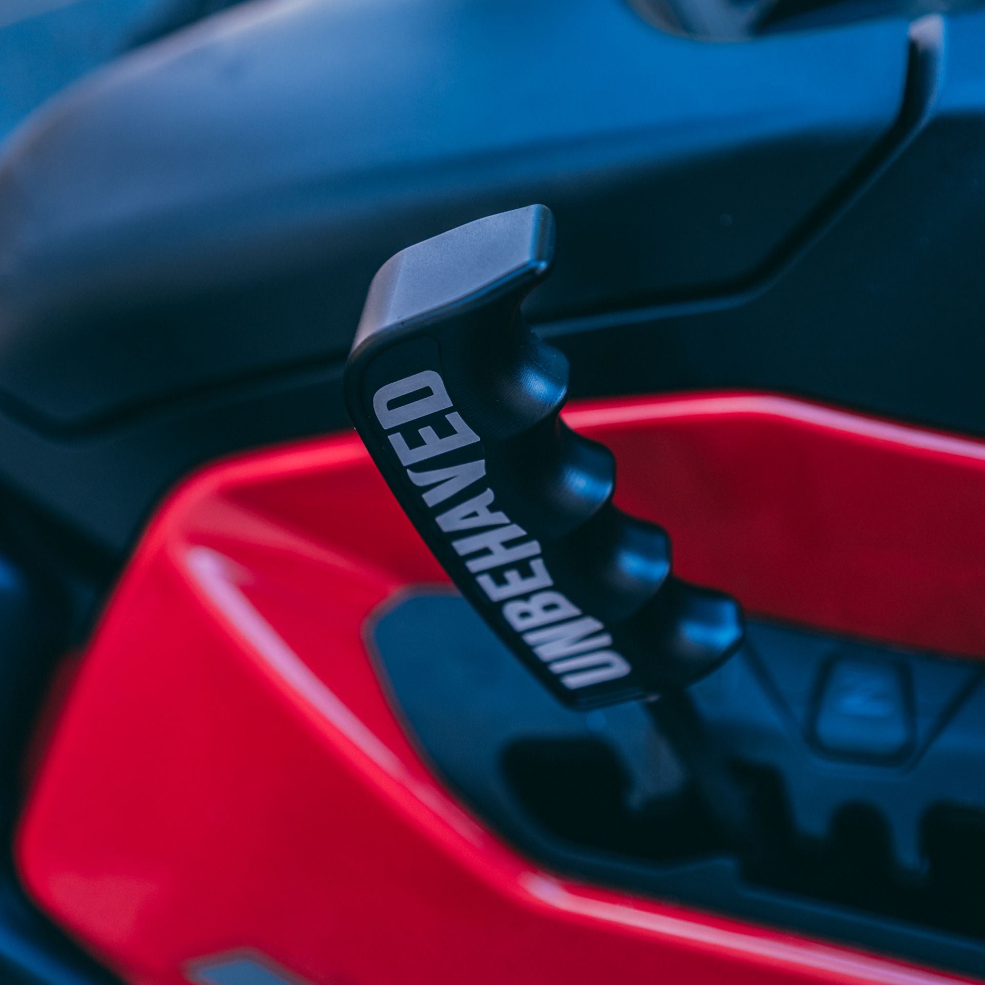 Maniglia del cambio UNBEHAVED in alluminio nero per ATV