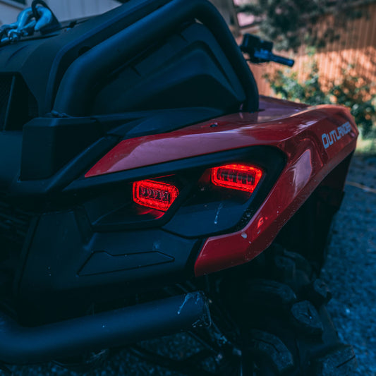 Conjunto de 2 faróis dianteiros para Can-Am 2023-2025 <tc>Outlander</tc> &amp; <tc>Renegade</tc> /2024-2025 <tc>Maverick</tc> R/Canyon 2025/Spyder F3 2025