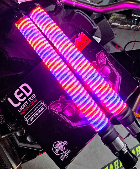 <tc>LIZARD WarWhip Largo 2" Platūs RGB LED stiebai (pora)</tc>
