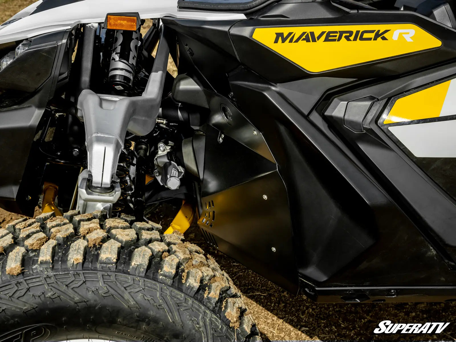 CAN-AM MAVERICK R FRONT INDERSKÆRMBESKÆRM