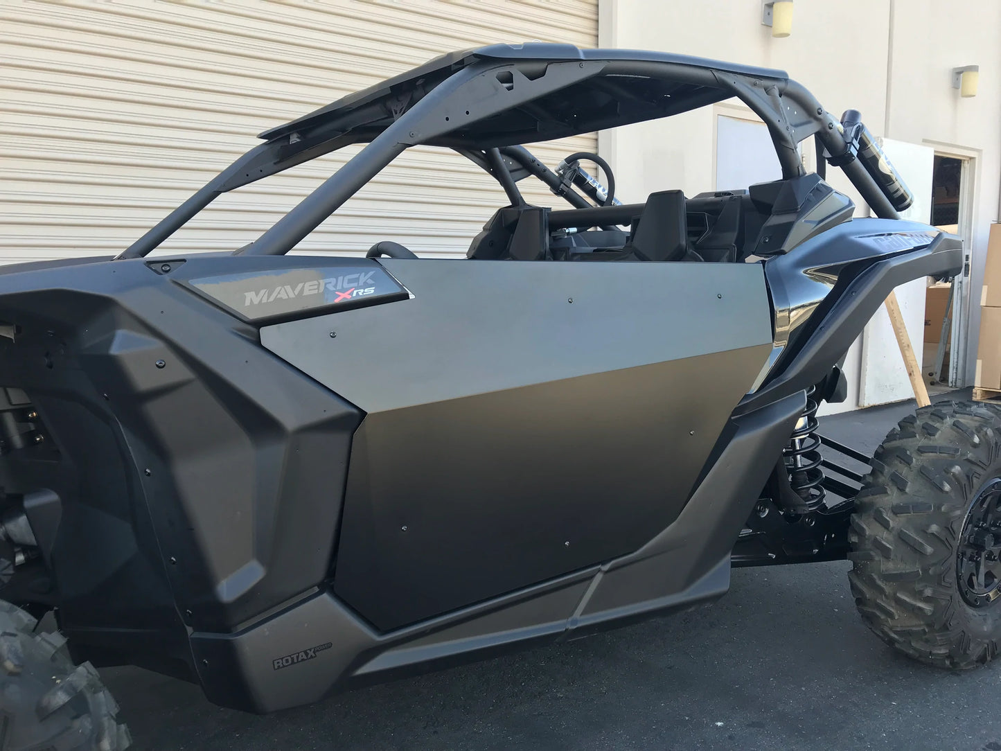 MAVERICK X3 SUICIDE DOORS (FLAT TOP STYLE) in Europe Lizardwarehouse